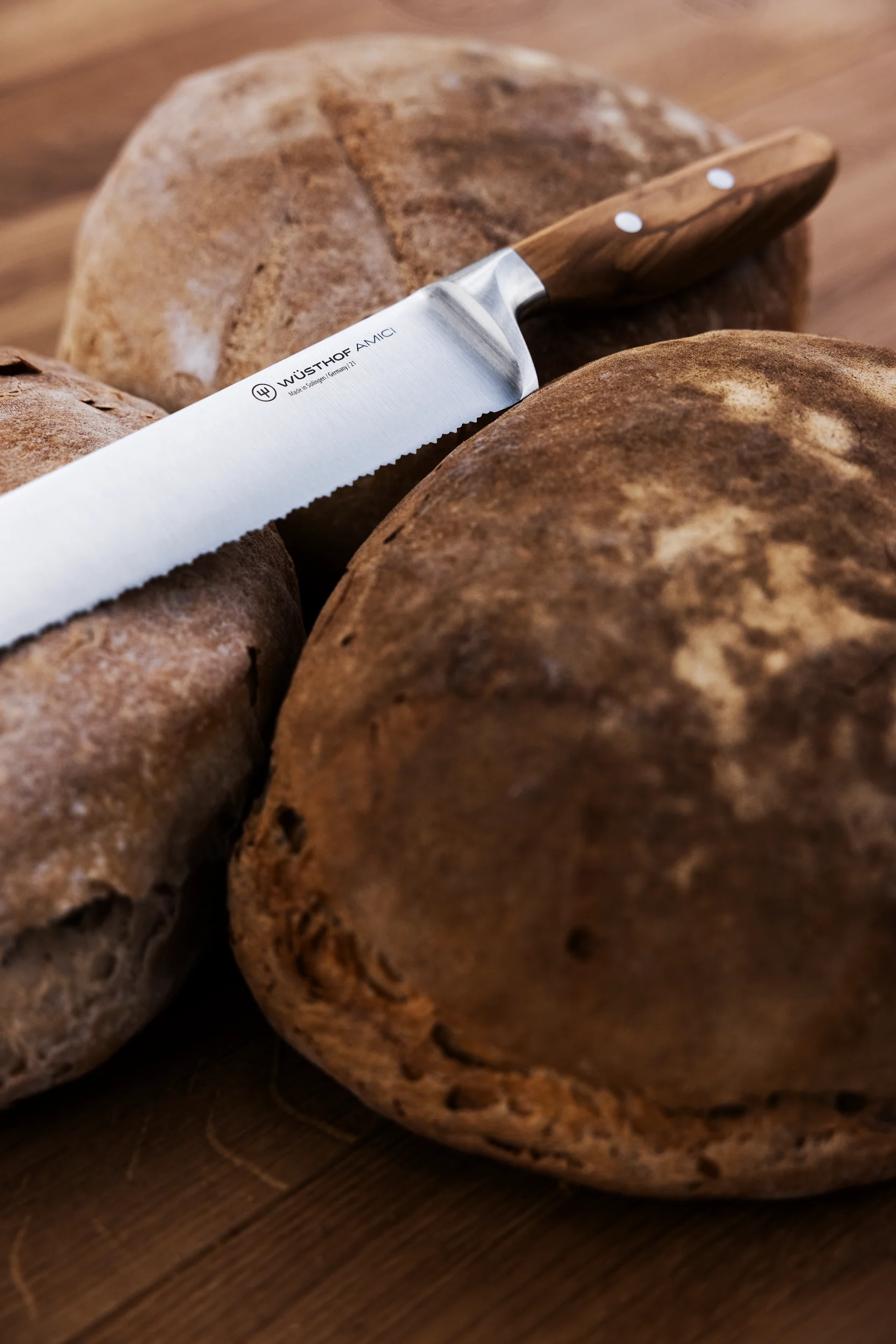 Amici Precision Double-Serrated Bread Knife 23 cm | 9 inch - Image 3