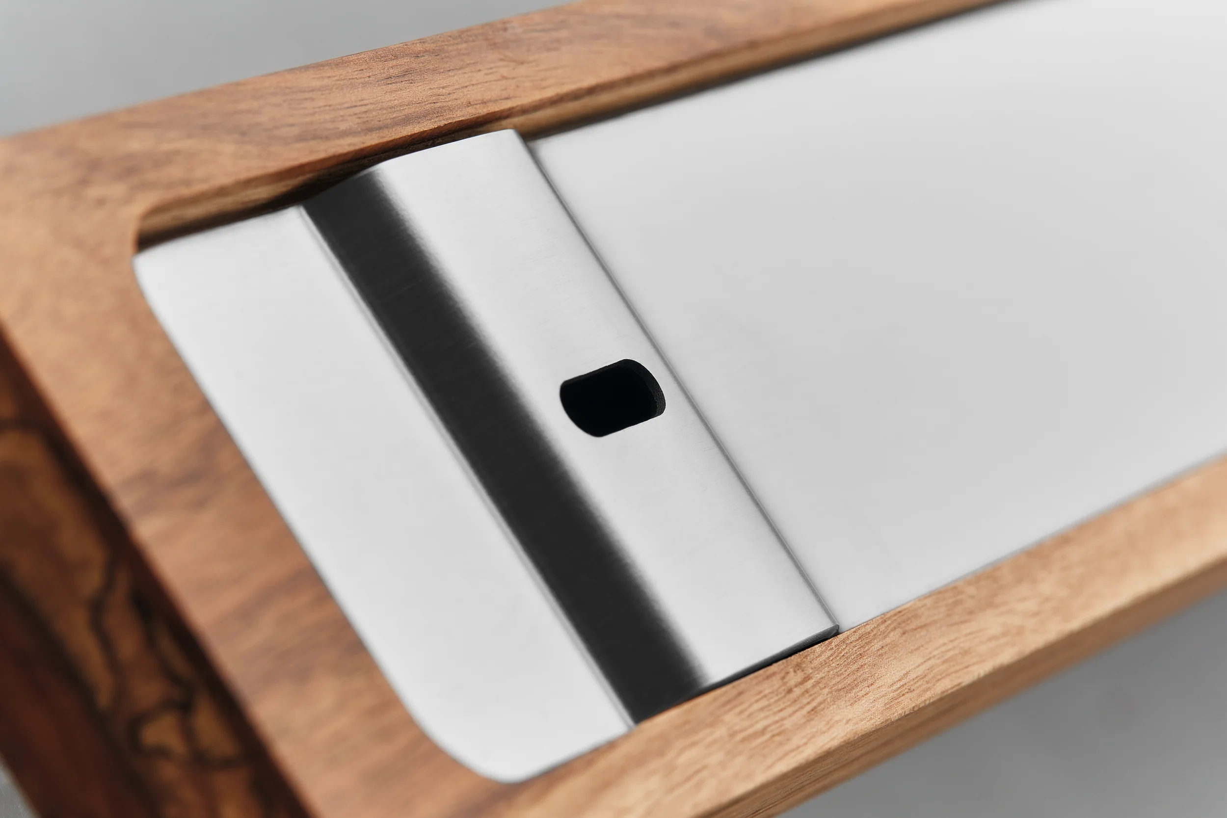 Magnetic Holder 30 cm / 12" | Acacia - Image 3