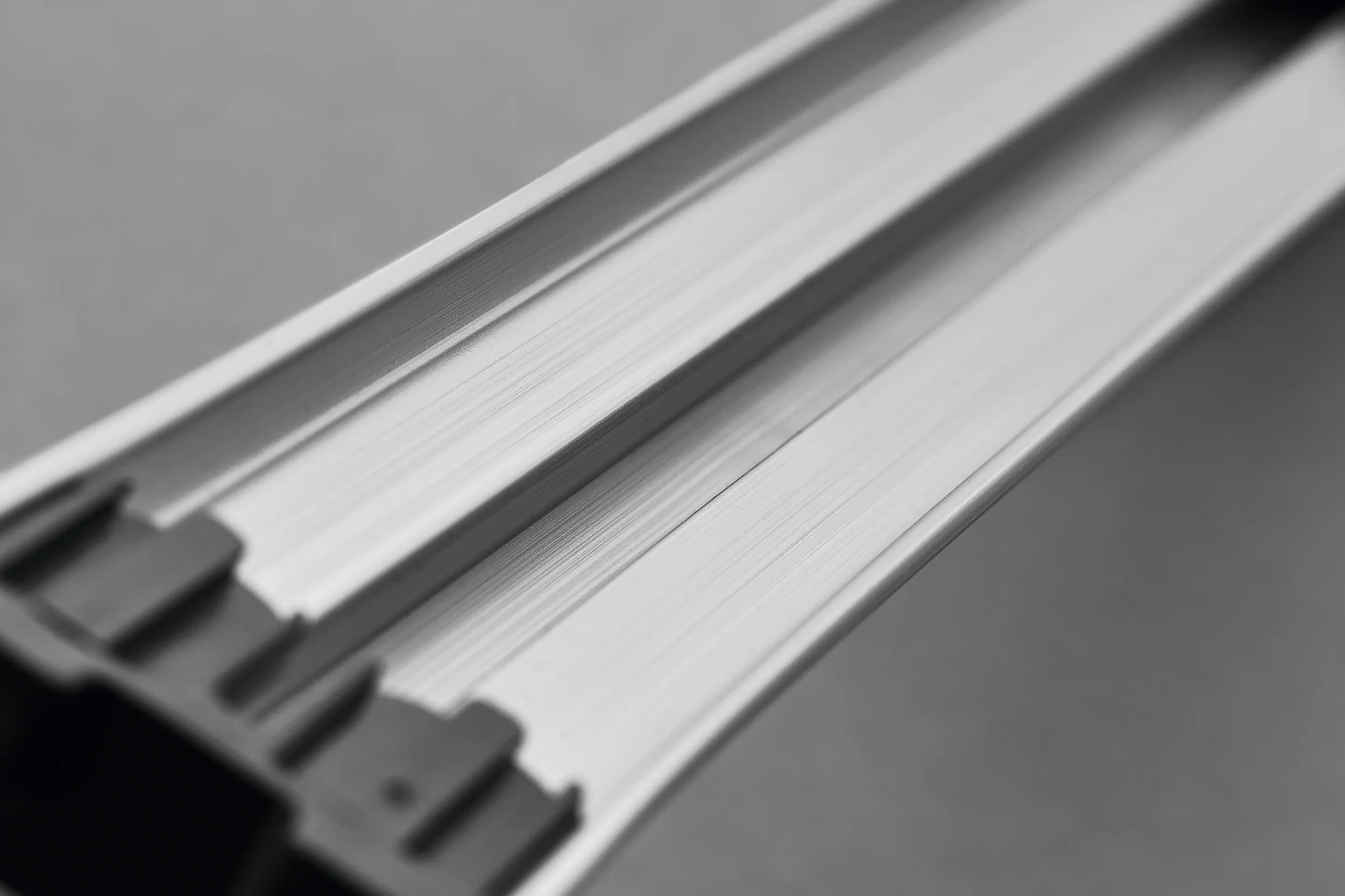 Magnetic Holder 45 cm / 18" | Aluminium - Image 3