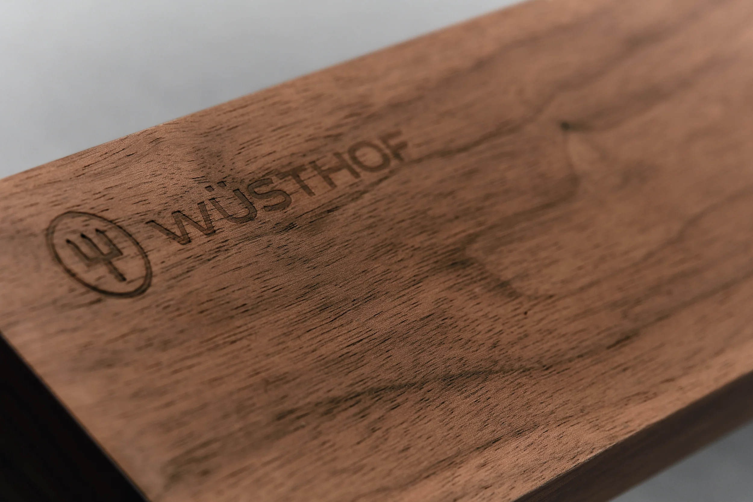 Magnetic Holder 50 cm / 20" | Walnut - Image 2